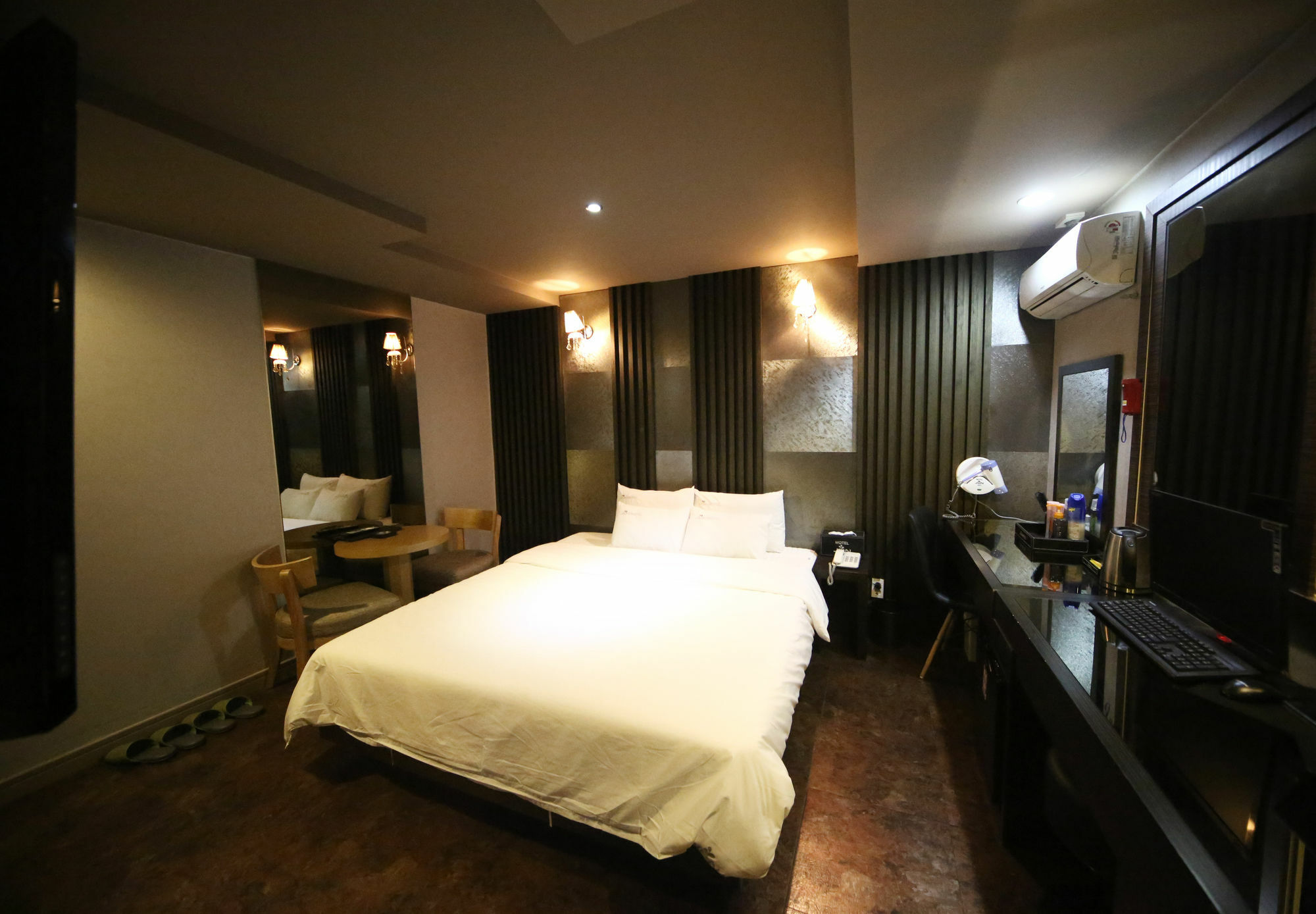 Haeundae Jun Motel Ciudad Metropolitana de Ciudad Metropolitana de Busan Exterior foto